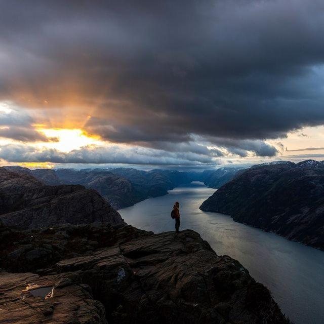 Hikers Camp, Part Of Preikestolen Basecamp Hotel Jørpeland Kültér fotó