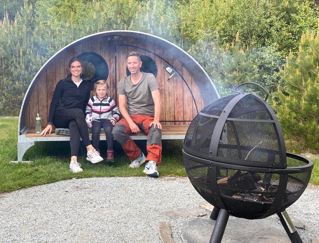 Hikers Camp, Part Of Preikestolen Basecamp Hotel Jørpeland Kültér fotó